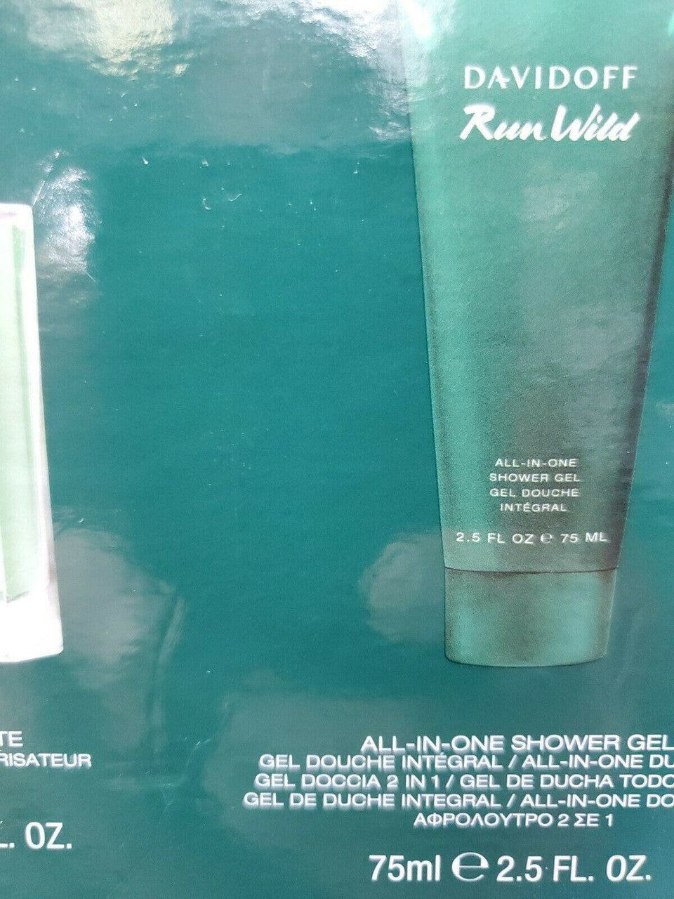 Davidoff Run Wild men’s 2-piece gift set with EDT and shower gel – green packaging with cracked outer sleeve
