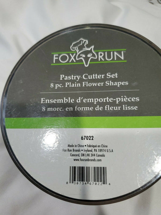 Fox Run Pastry Cutter Set of 8 Plain Flower shape
