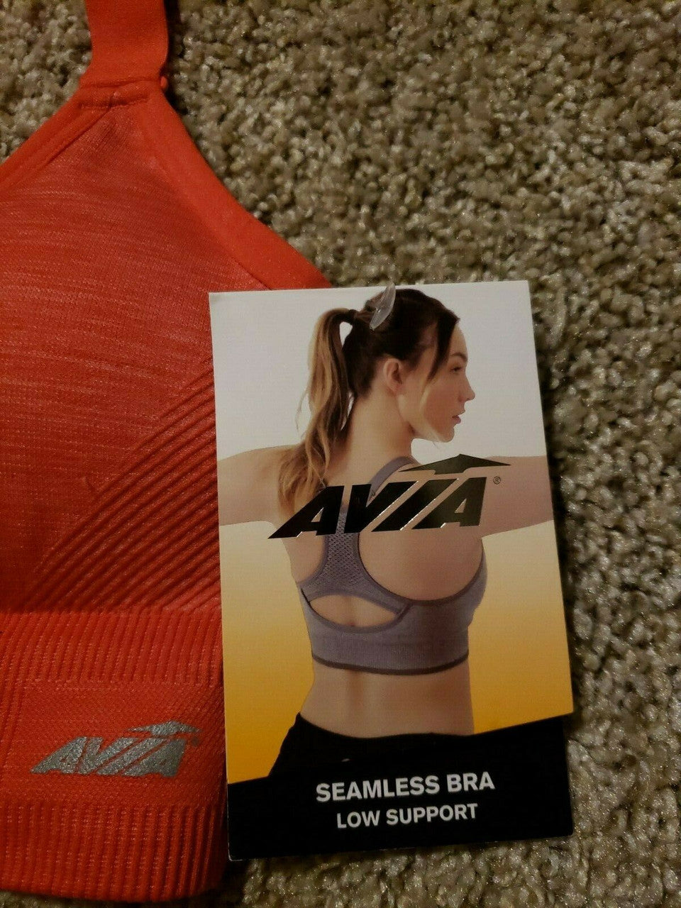 Avia Seamless Low Support S Bra Adjustable Straps, Keyhole Back, Removable Pads
