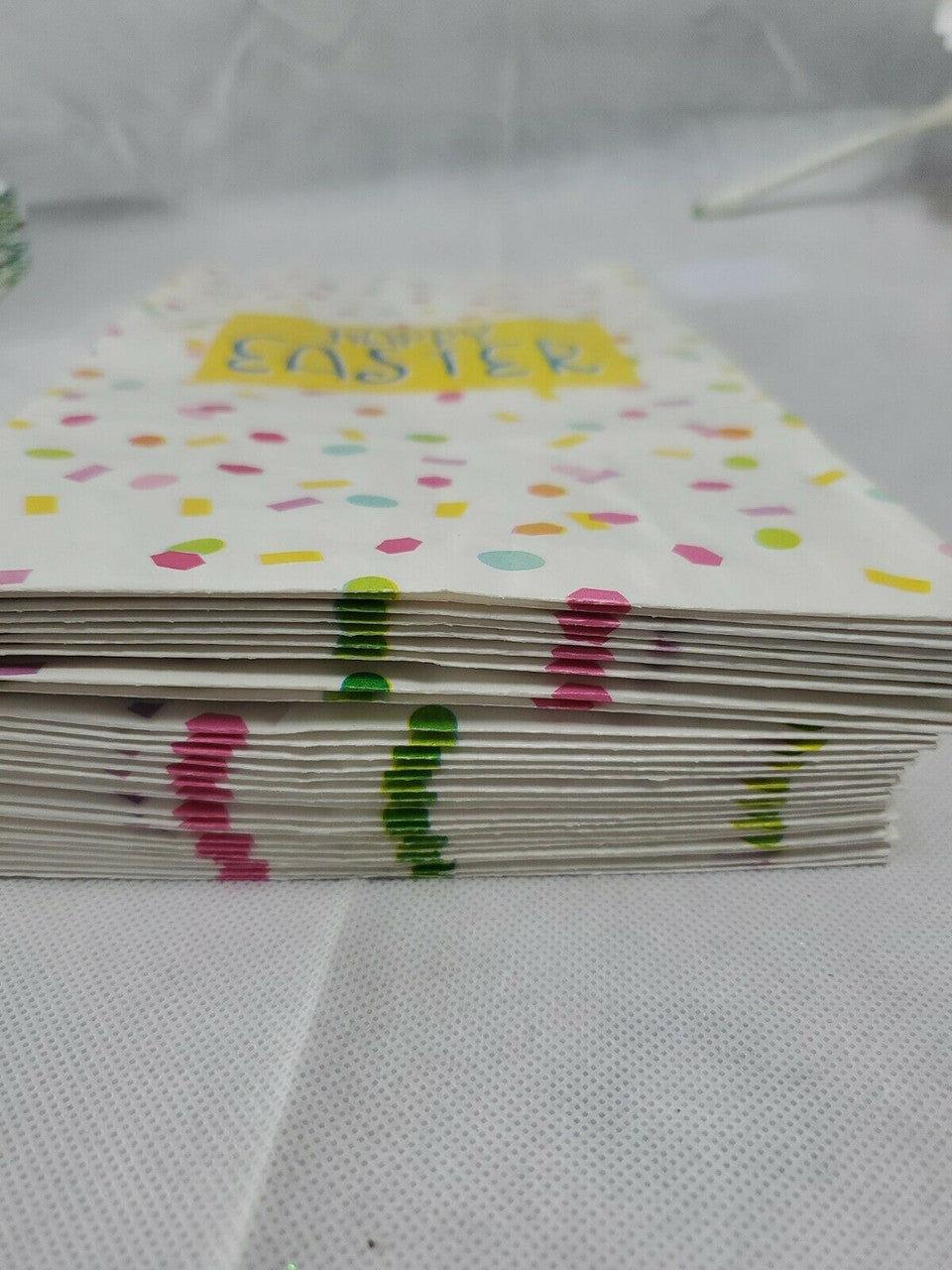 MELLO SMELLO Easter Gift Paper Bags/Sacks Lunch Treats Goodies LOT OF 27 PC