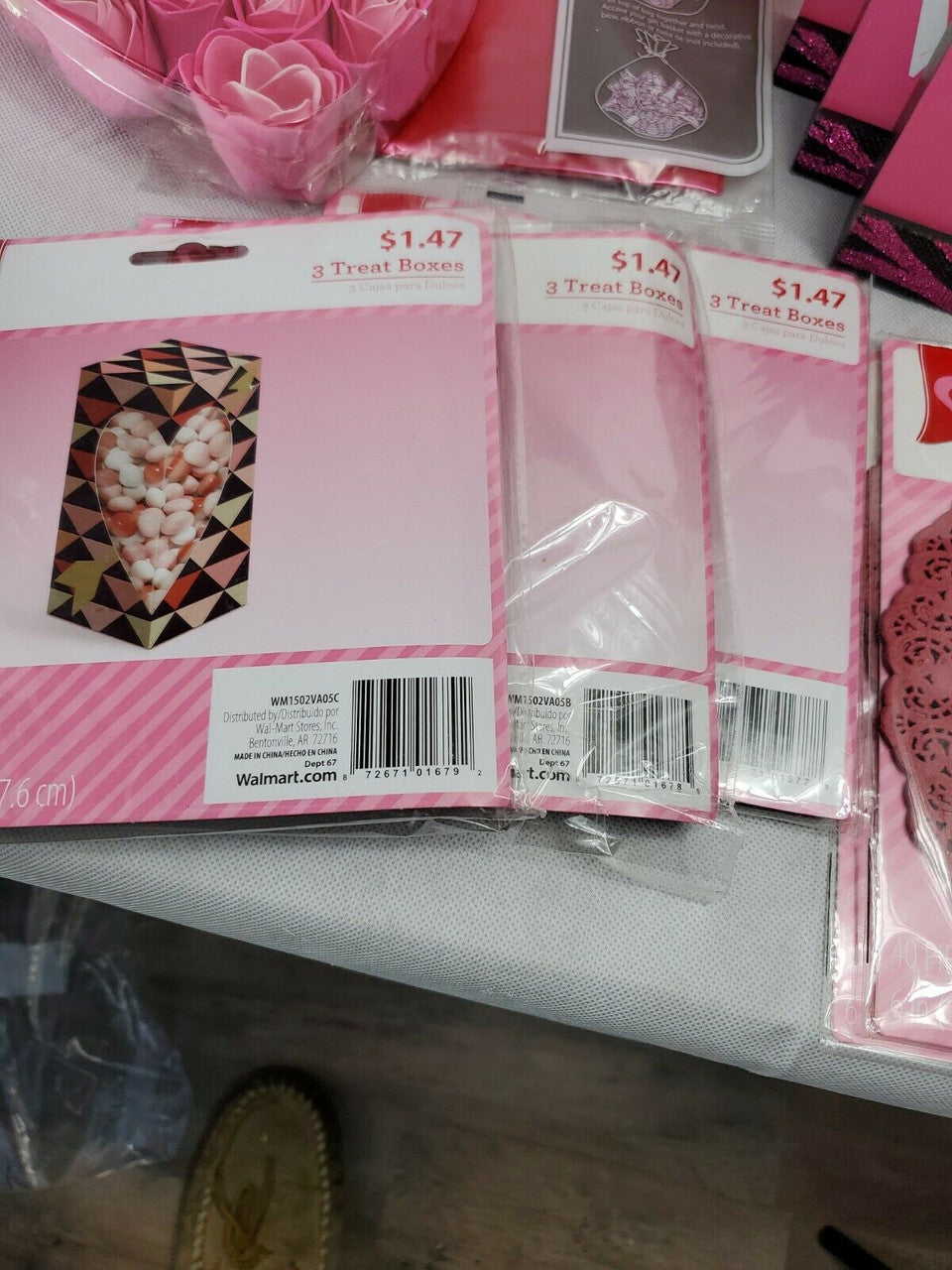 VALENTINE'S MIXED Lot of 14 ITEMS  Valentines Holiday GIFT DECORATIONS