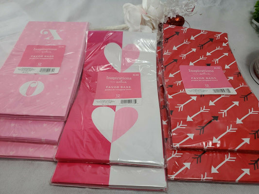 Hallmark Inspirations  Valentines Day Treat Bags  84 count  3.5 x 5.5 x 10.5