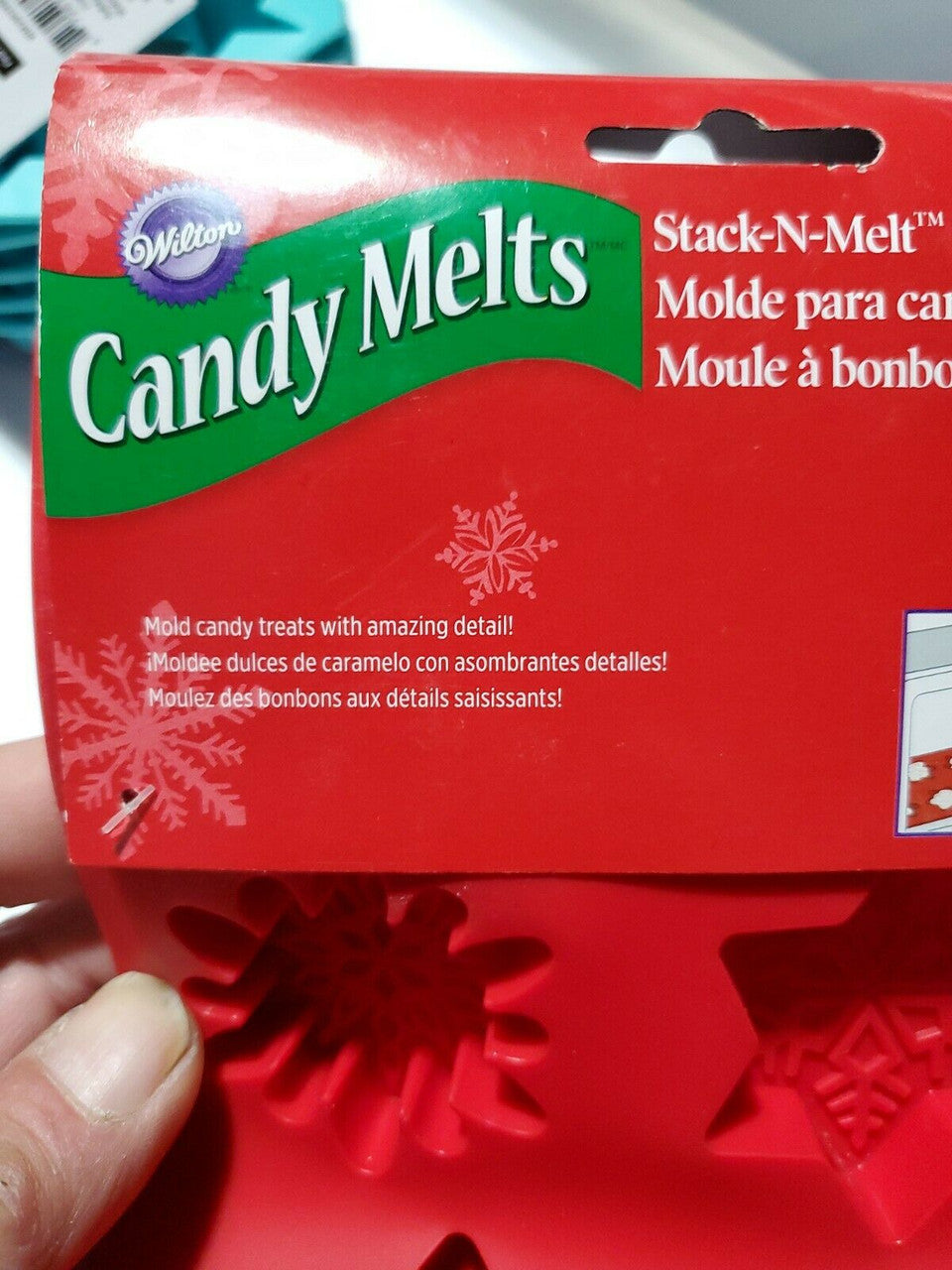 Wilton Candy Melts SNOWFLAKE DESIGNS MOLD Red Silicone Winter Christmas 8