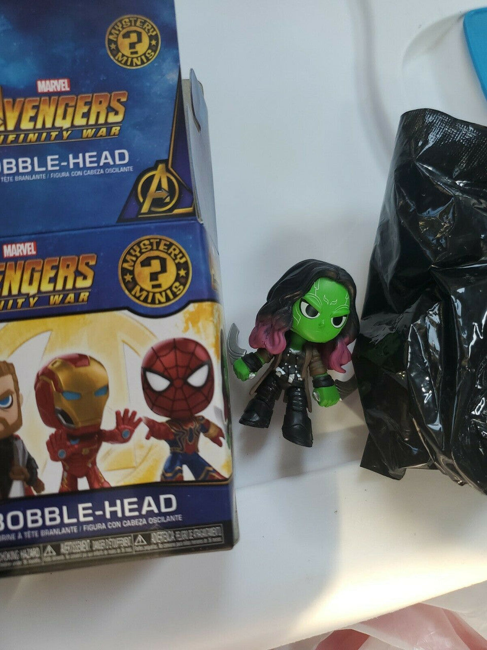 Lot of 4 Marvel AVENGERS INFINITY WAR Bobble Head Mystery Minis