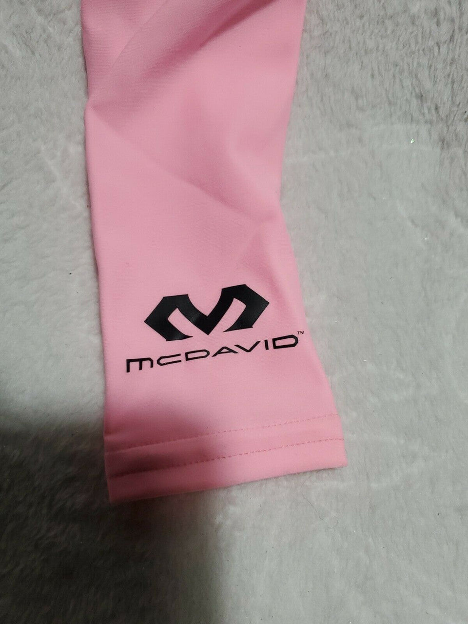 MCDAVID 6500 HEXPAD SHOOTER ARM SLEEVE ELBOW PAD PINK BREAST CANCER AWARENESS