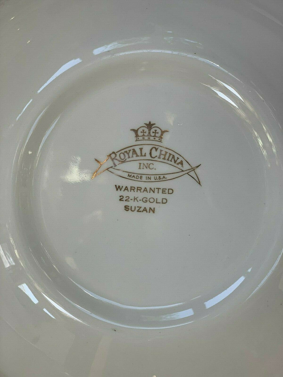 Vintage Royal China 22k Gold 40 pieces Suzan Yellow Flower Set