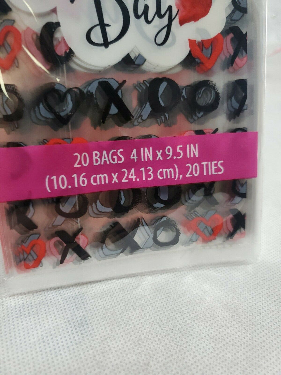 Way to Celebrate Valentine’s Day 20 Treat Bags w Twist Ties Set of 5 XOXO’s