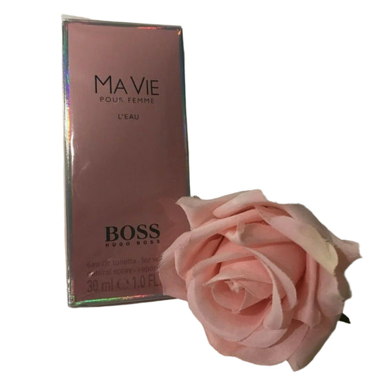 Front and side views of Ma Vie Pour Femme L'eau by Hugo Boss – 1oz / 30ml in pink packaging