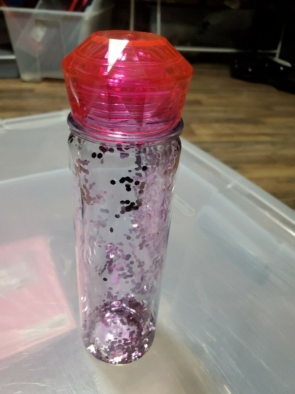 Love In The Air GEM Top Water Bottle, 18.6 Fl Oz. Glitter, Pink