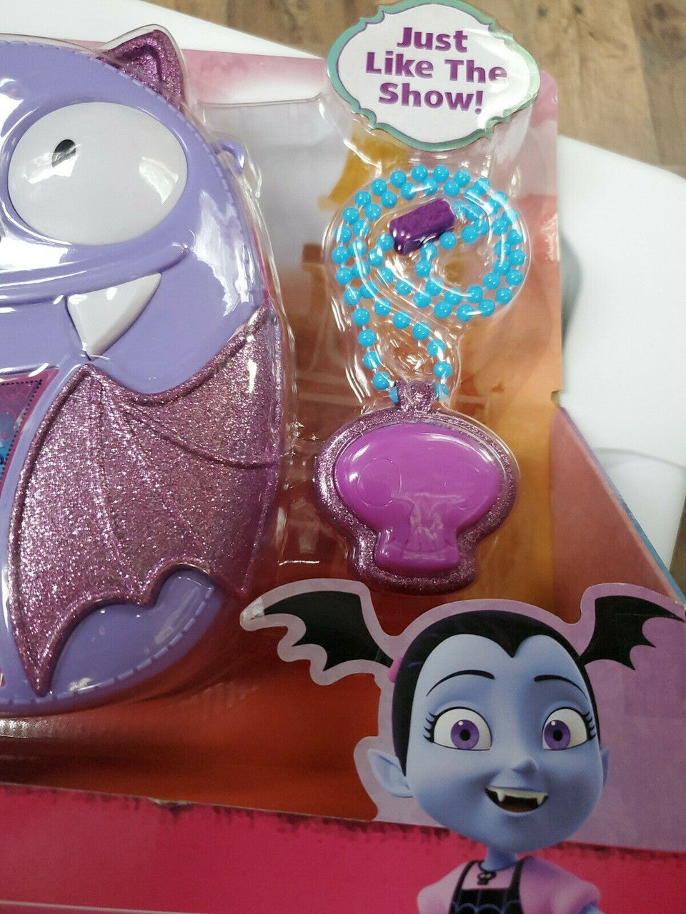 Disney Junior Vampirina Bootastic 5-piece backpack accessory set in retail box
