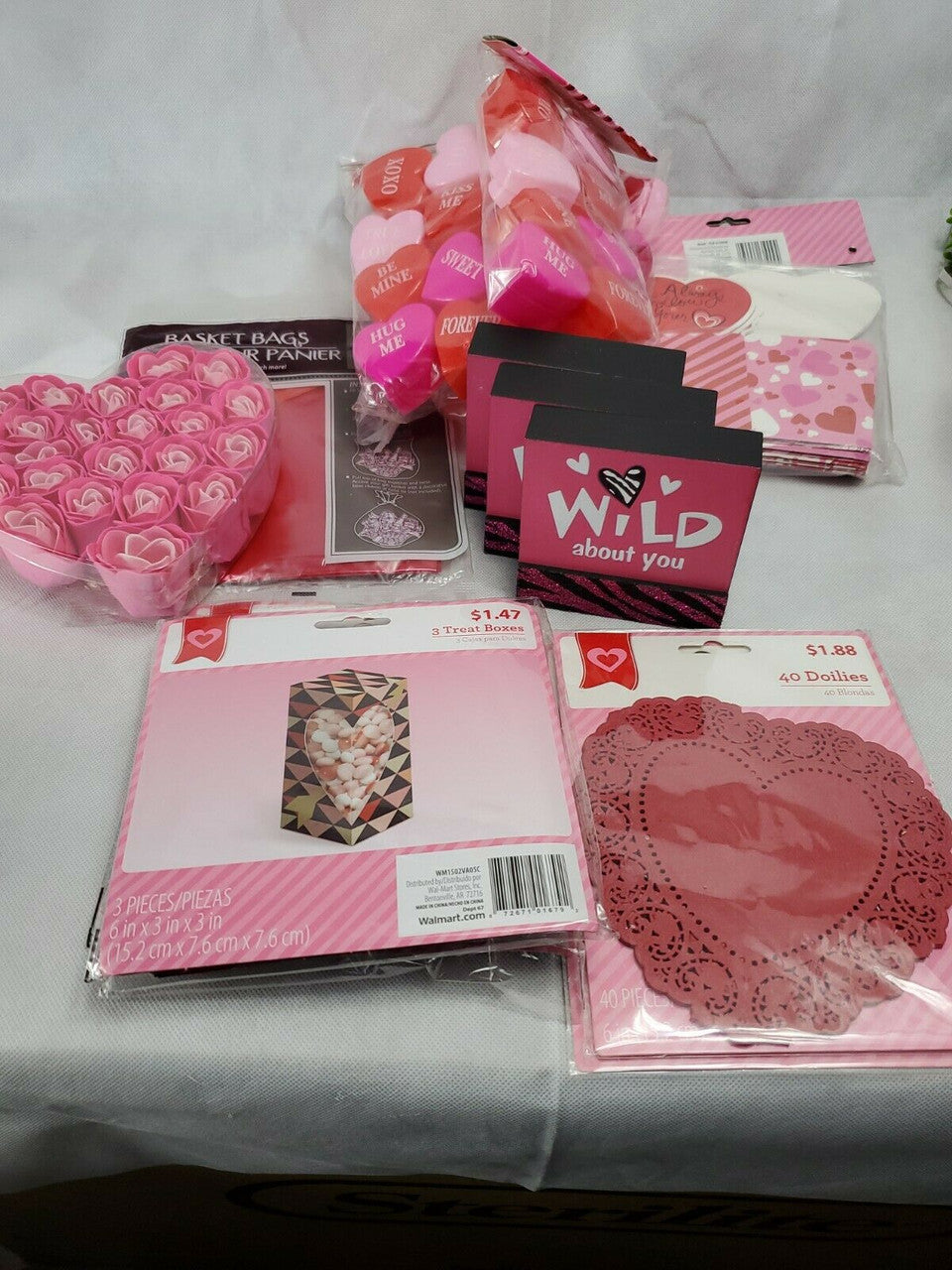 VALENTINE'S MIXED Lot of 14 ITEMS  Valentines Holiday GIFT DECORATIONS