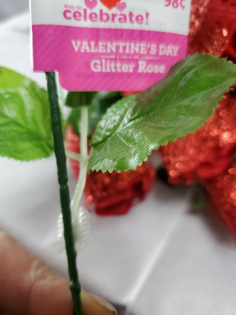 VALENTINES DAY 16 GLITTER RED ROSES  DECORATE GIFT LOT OF 16