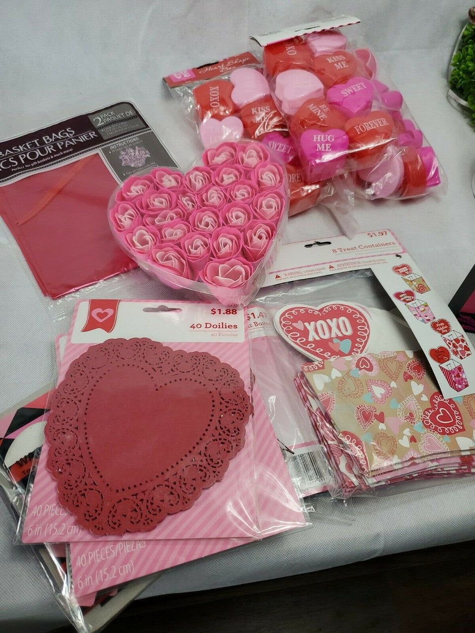 VALENTINE'S MIXED Lot of 14 ITEMS  Valentines Holiday GIFT DECORATIONS
