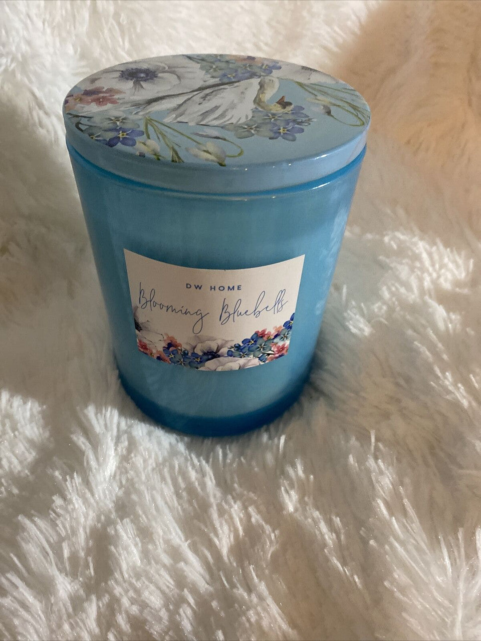 DW 26.3 Oz Candle Easter BLOOMING BLUBELLS Richly Scented