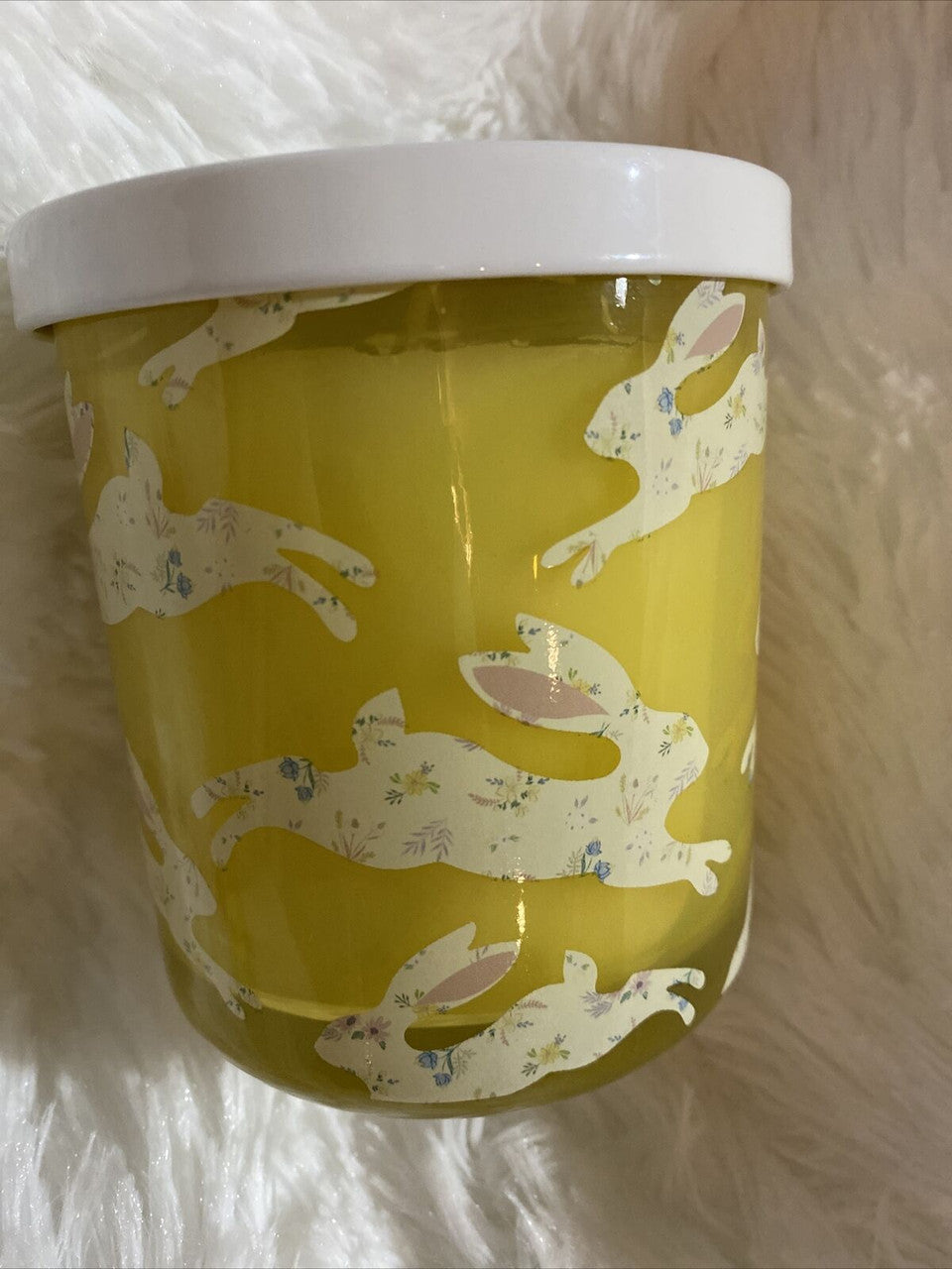 Floppy Ears 9.1 Oz Candle Easter Pure JASMINE  Petals  Richly Scented Verdant