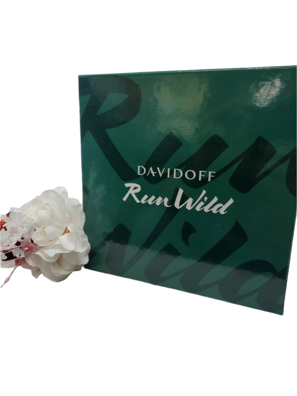 Davidoff Run Wild men’s 2-piece gift set with EDT and shower gel – green packaging with cracked outer sleeve