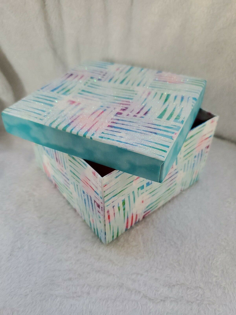 Greenbrier Co. Gift Box Hard Cardboard size 4×4×3 Nice decoration