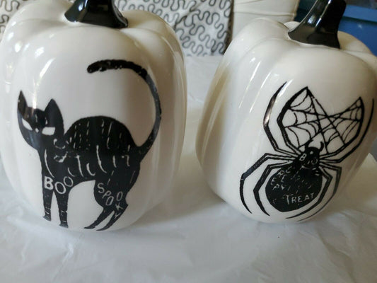 HALLOWEEN WHITE CERAMIC PUMPKIN WITH SPYDER CAT  SUPER CUTE!   6" TALL. PAIR