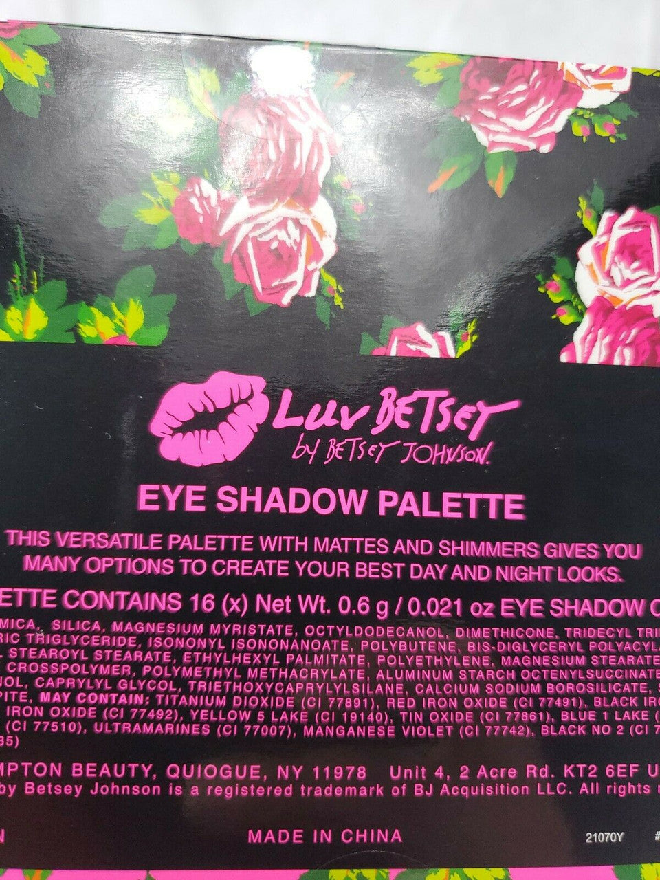 Betsey Johnson Blend It Babe Eye Shadow Palette 16x 6g/0.21oz 100% Vegan