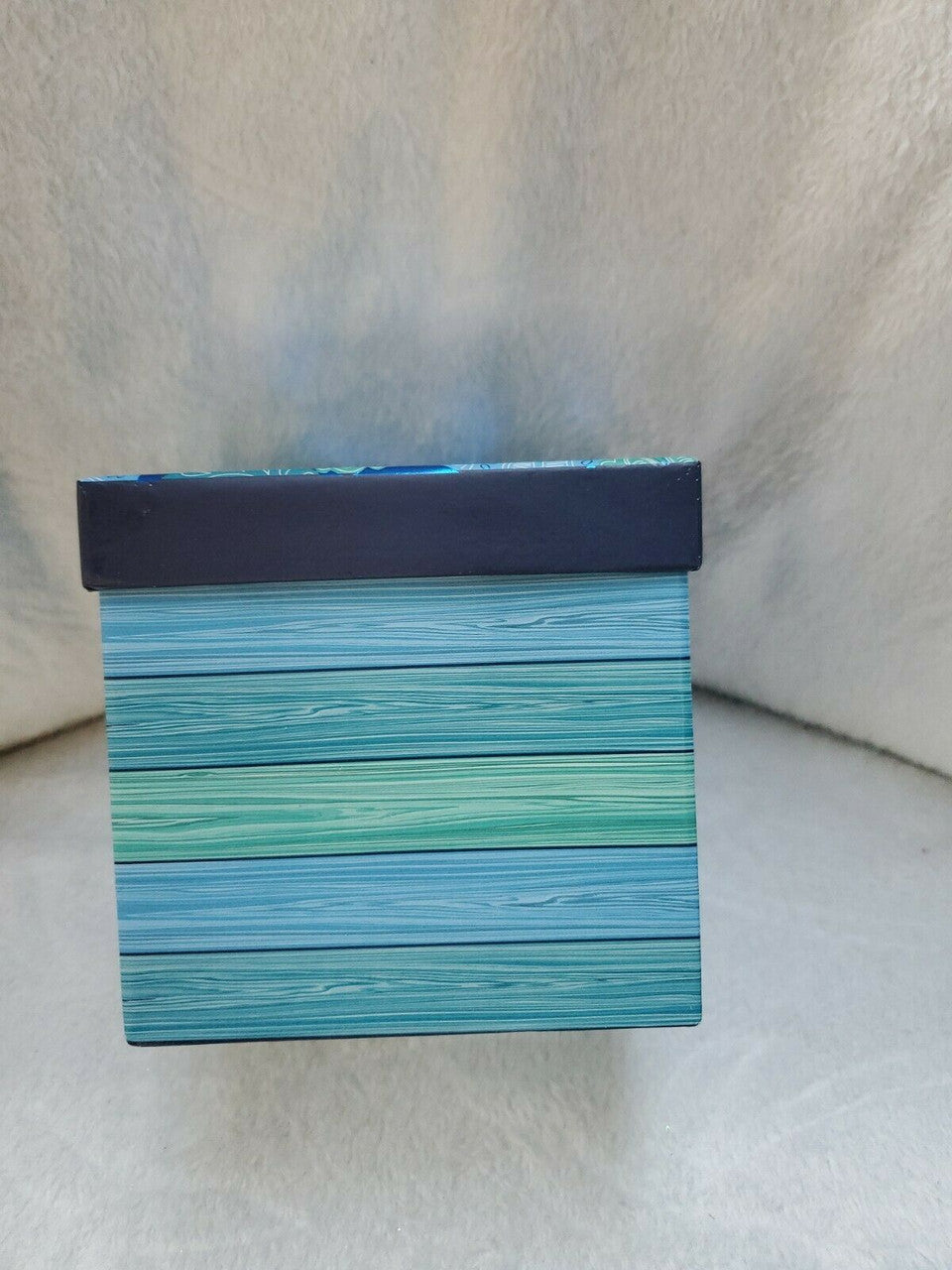 Greenbrier Co. Gift Box Hard Cardboard size 4×4×4 Nice decoration