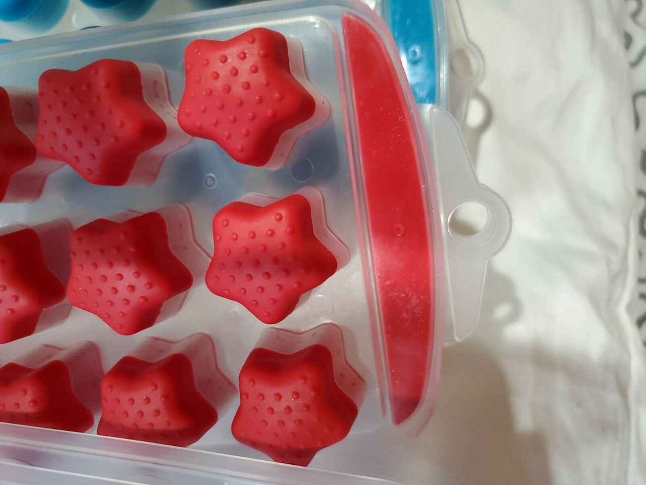 9 pack Silicone Ice Cube Trays Easy Pop Out BPA Free Easy Freeze Snowman Star