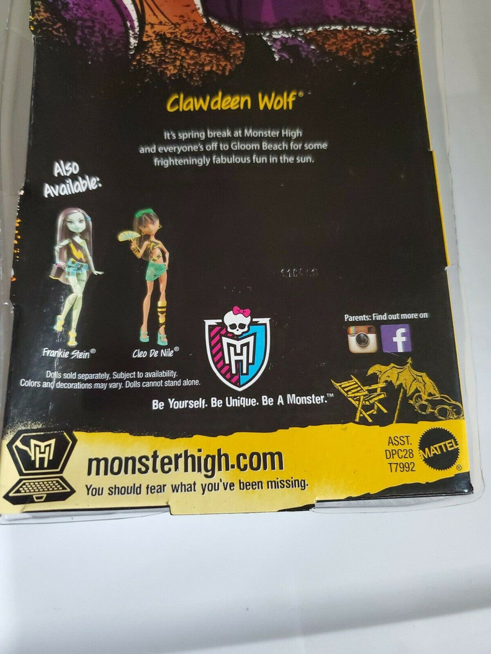 Monster High Clawdeen Wolf Doll GLOOM BEACH Bathing Suit Frisbee Werewolf