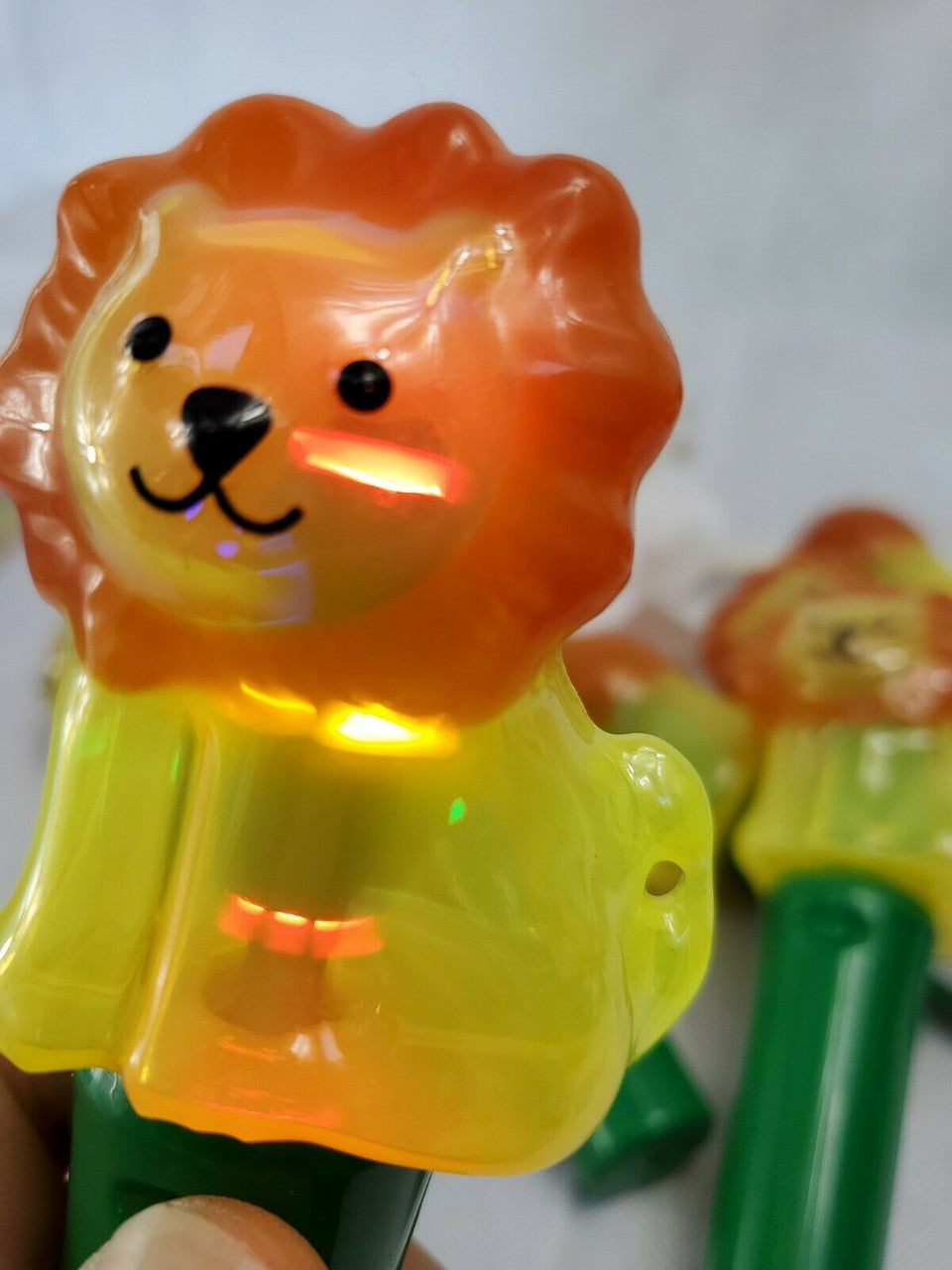 CoolLite Light Up Spinner Toy Lion  Battery OP Hand Held 3+ Lot of 7