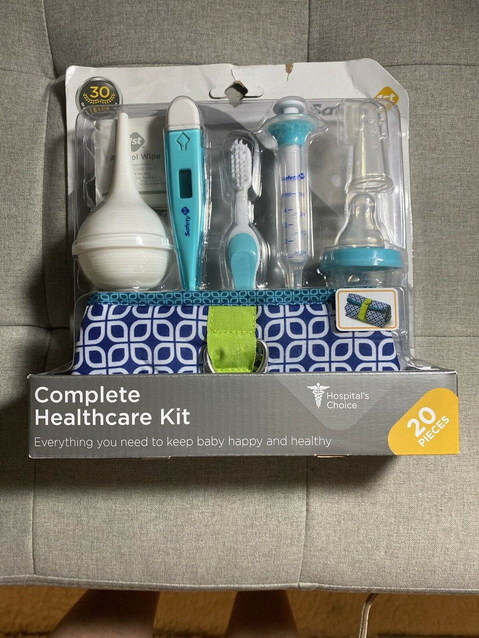 Safety 1st Complete Healthcare Kit  20 Piece Set Thermometer Wrapping Clutch