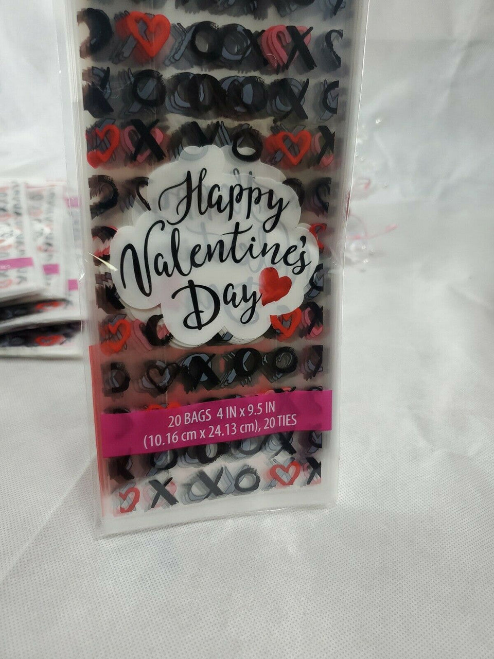 Way to Celebrate Valentine’s Day 20 Treat Bags w Twist Ties Set of 5 XOXO’s