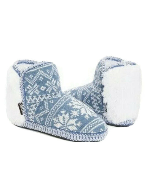Muk Luks MOUNTAIN LAKE Blue FAIR ISLE Sweater Slipper Boots S 5/6 white fur