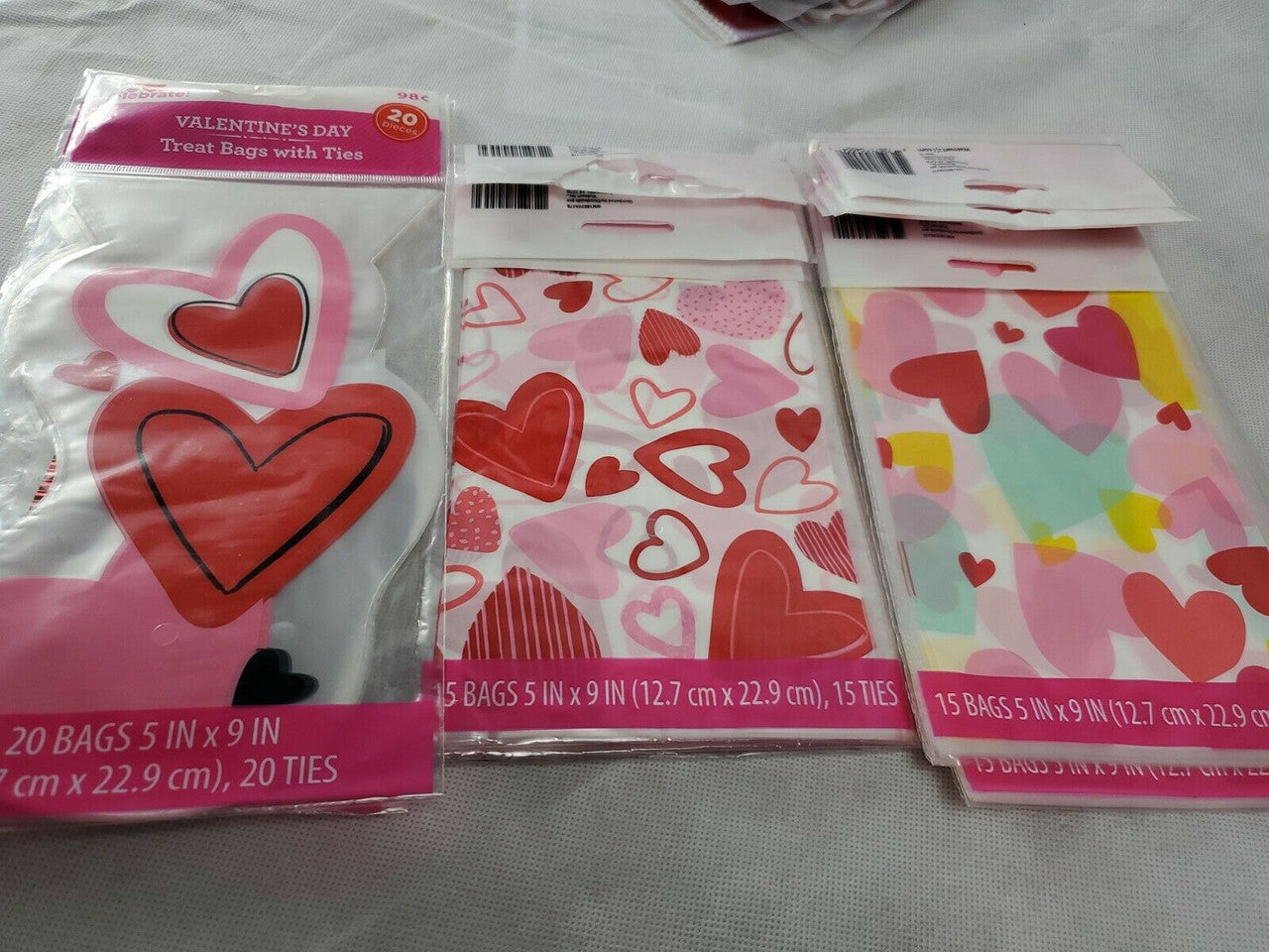 Valentine's Day Treat bags with Ties Multi-Colored Hearts Shapes lot of 10 packs