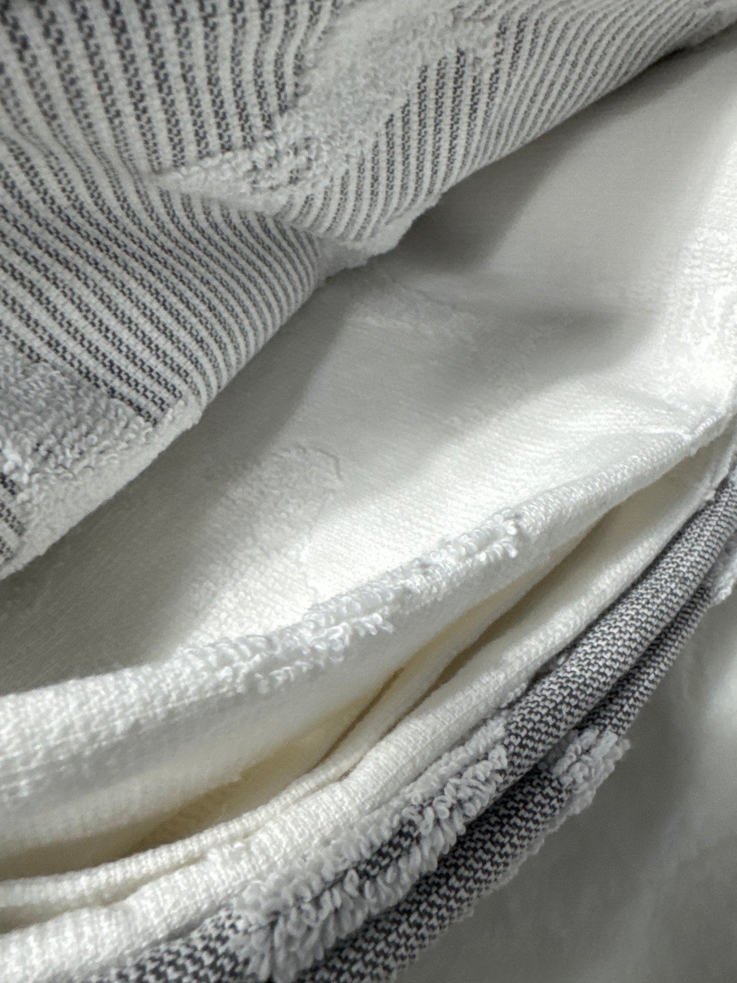 Set of 3 Oversized Turkish Cotton Towels – 20” x 30” with Dogs Design