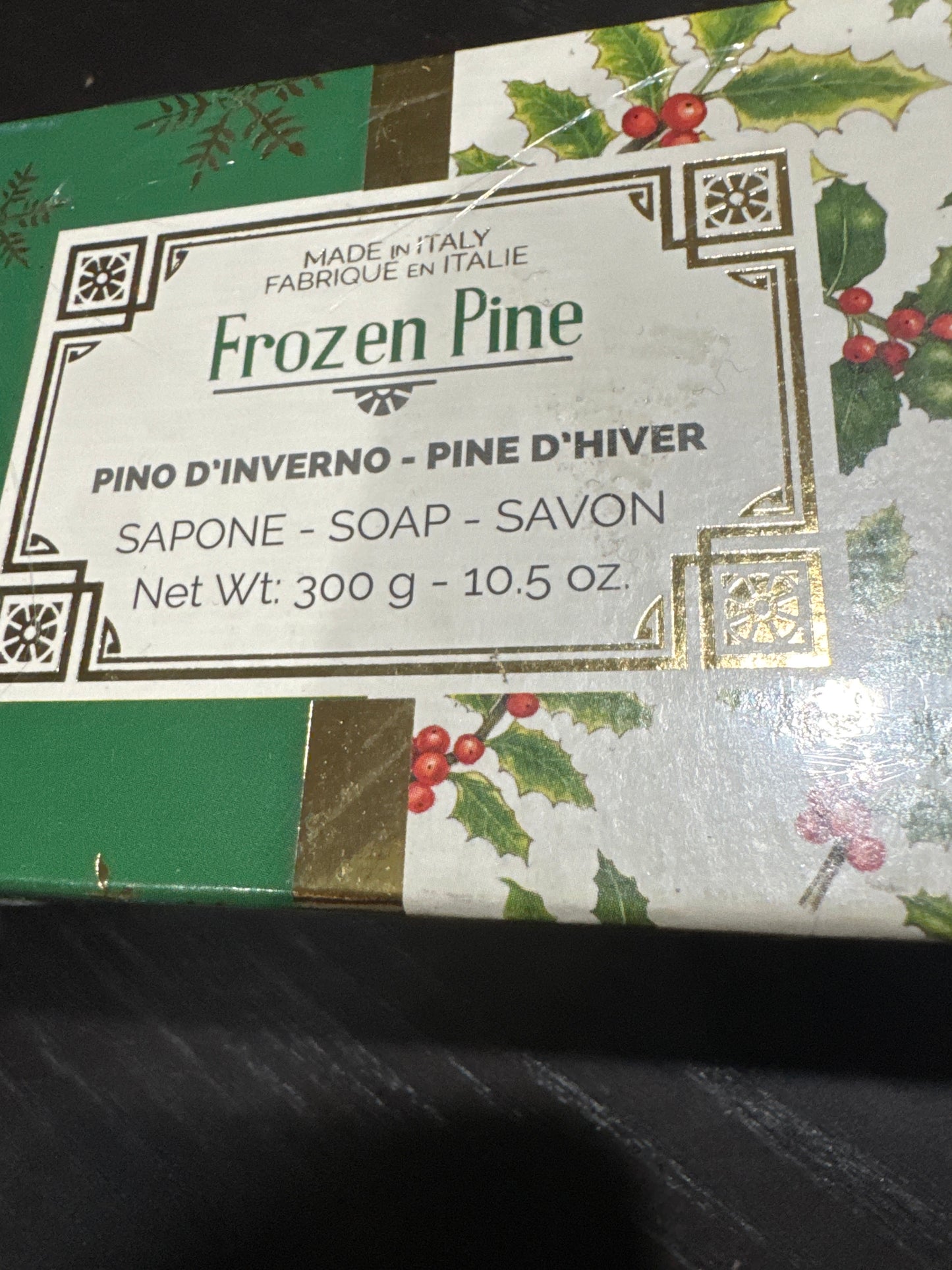 Frozen Pine soap 10.5 oz Italy