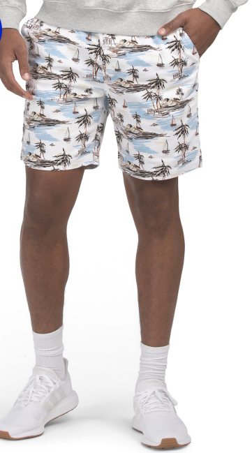 Printed pull-on men’s shorts with palm tree design, size L