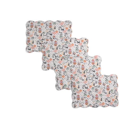 Reversible quilted Halloween placemats with festive holiday pattern, set of four, 13 x 19 inches