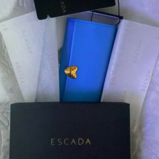 Escada Heart Wallet Leather Anquilla ( blue ) ITAALE