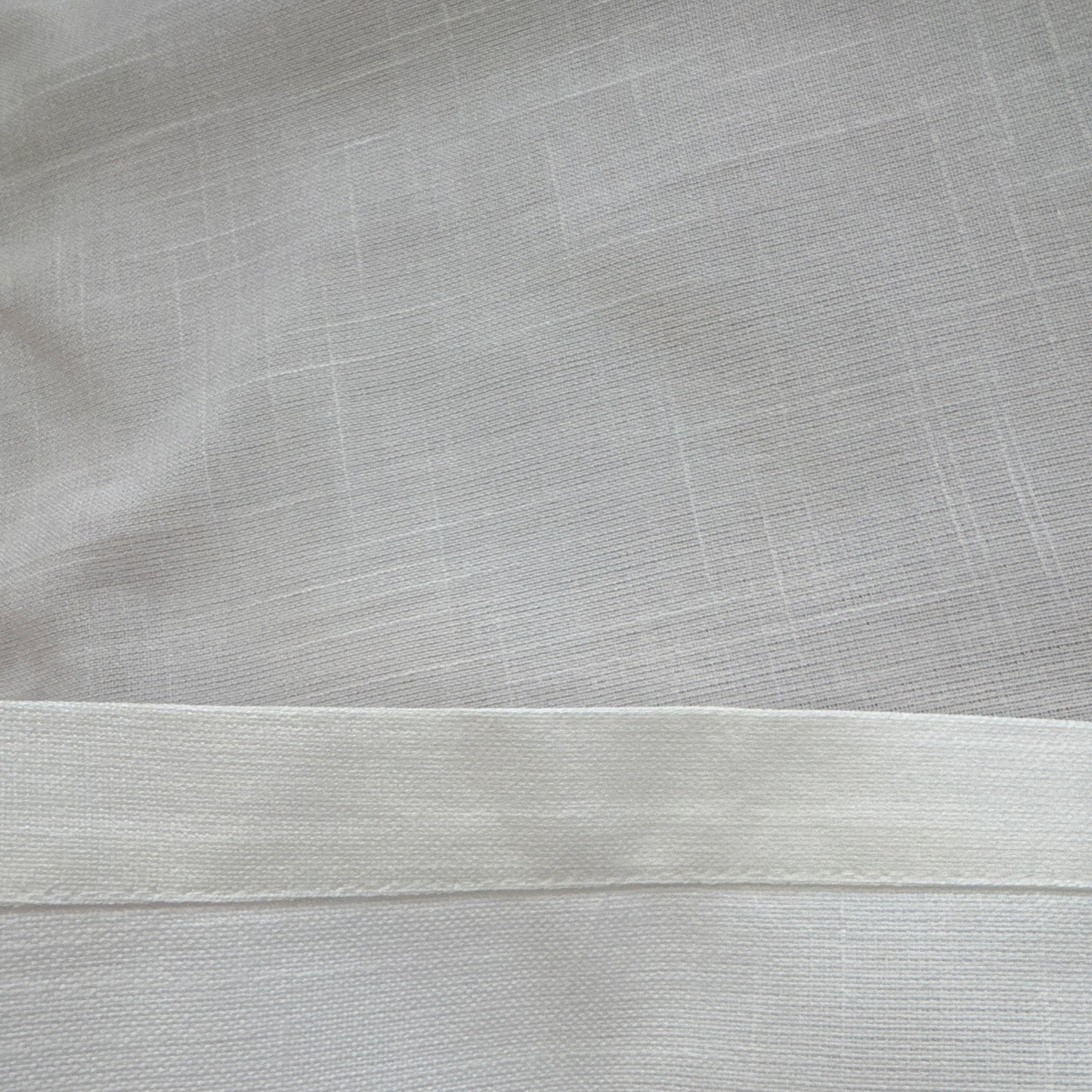 Monarch Linens natural white linen dinner napkins set of four 17 x 17 inches with mitered corners reusable cloth napkins